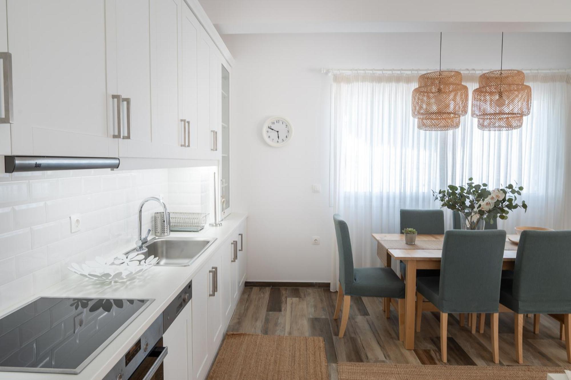 Pouletis Family Apartments - Akroyali Seaview Getaways Kalamata Habitación foto